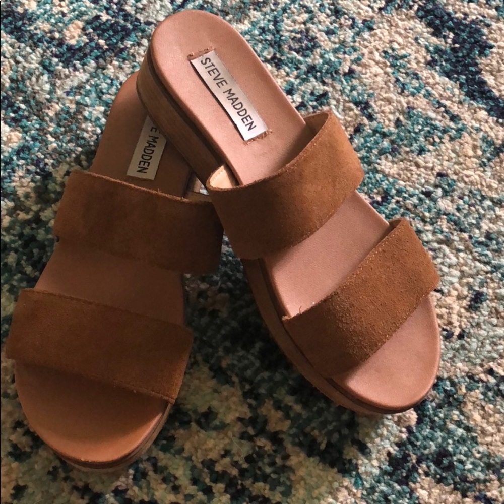 Steve Madden platform sandals